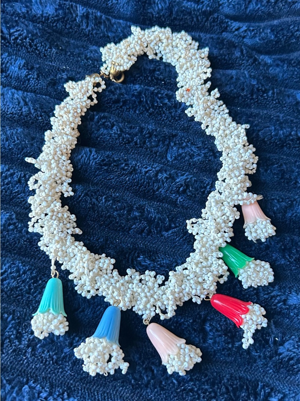 Vintage beaded flower necklace